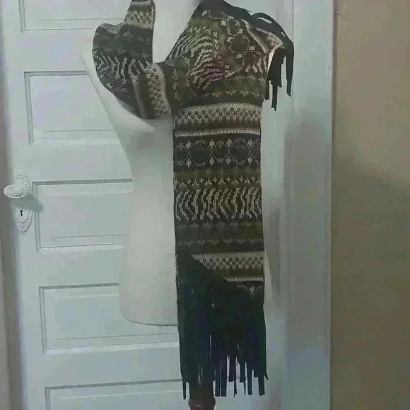 Muk Luk knitted scarf - Picture 3 of 4